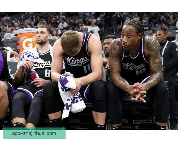 萨克拉门托国王遭遇俄克拉荷马城雷霆痛击比分落后悬殊