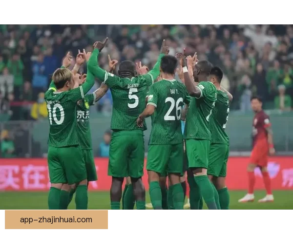 科勒加勒斯与圣米格尔激战0-0 平局，两队防守稳固互无破门机会